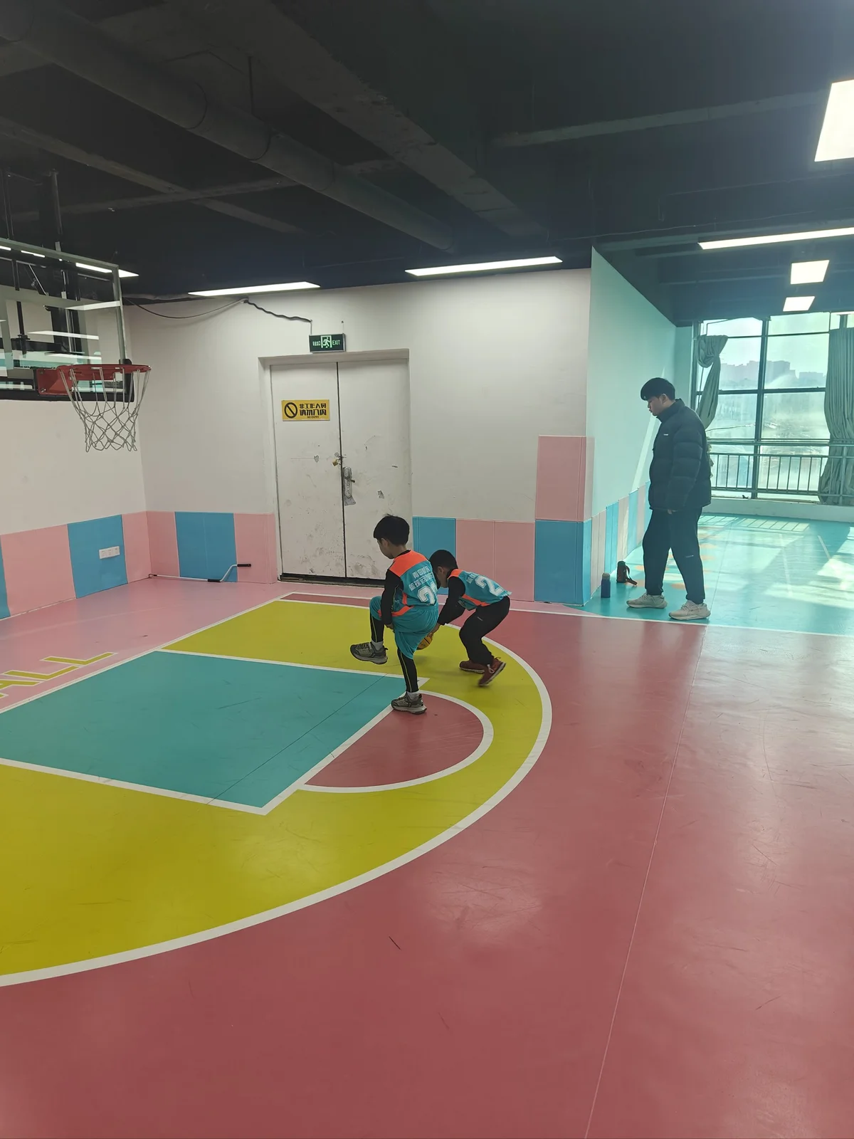 篮球训练运动技术分析论文_0